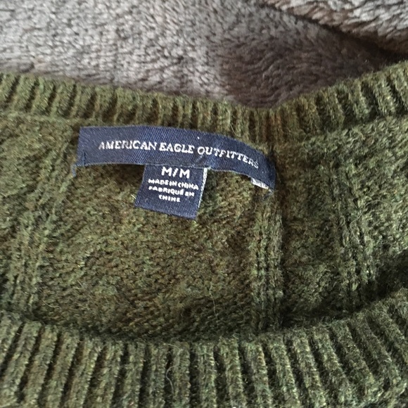 American Eagle Sweater - Picture 3 of 3